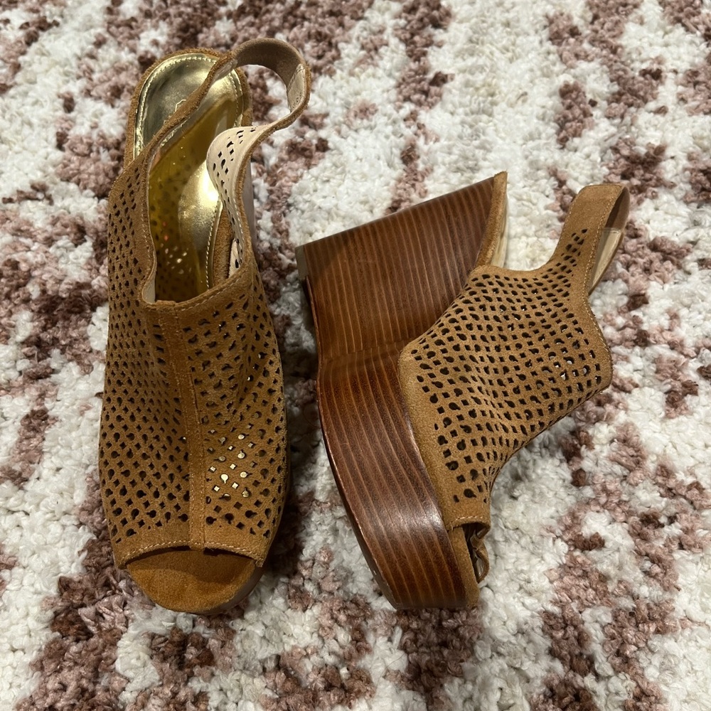 Like New COACH wedges size 9